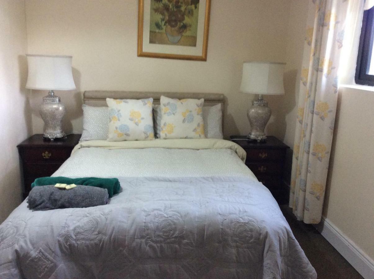 North Lodge Self Contained Guest Accommodations Kilkea Eksteriør bilde